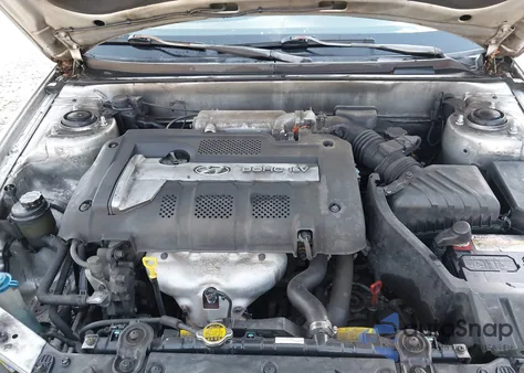 2004 Hyundai Elantra Gls/Gt from USA, damaged, VIN KMHDN46D54U881518